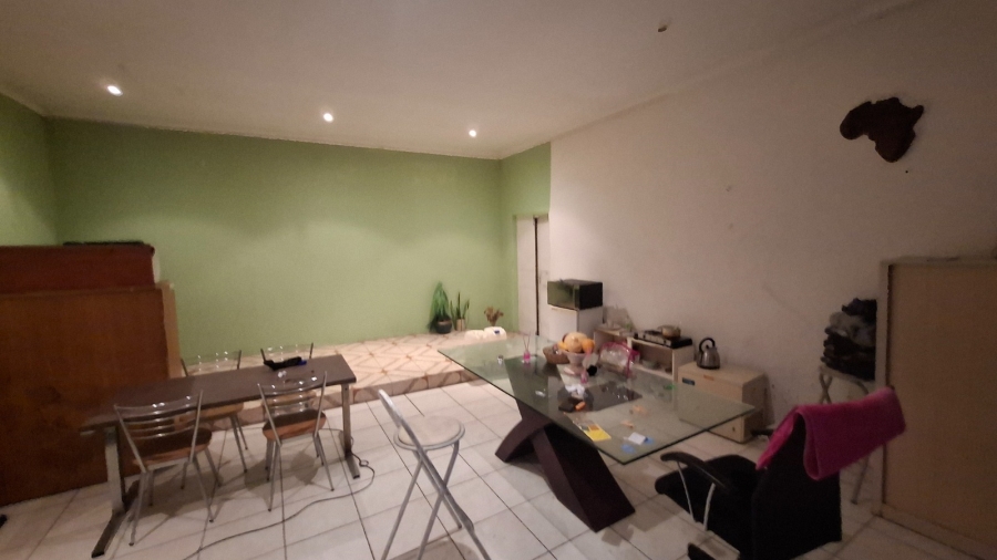 4 Bedroom Property for Sale in Lombardy West Gauteng