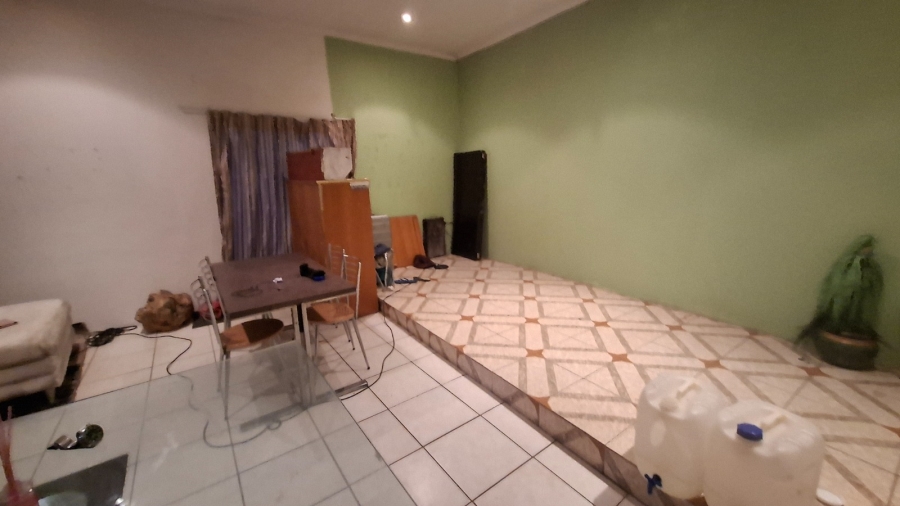 4 Bedroom Property for Sale in Lombardy West Gauteng
