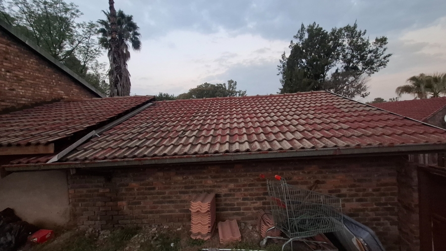 4 Bedroom Property for Sale in Lombardy West Gauteng