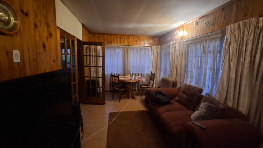 4 Bedroom Property for Sale in Lombardy West Gauteng