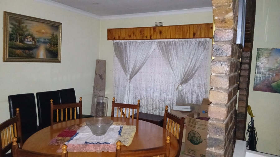 4 Bedroom Property for Sale in Lombardy West Gauteng