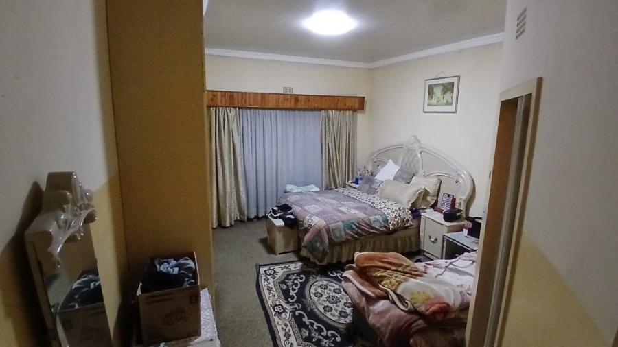 4 Bedroom Property for Sale in Lombardy West Gauteng