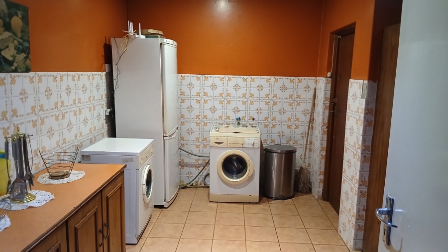 4 Bedroom Property for Sale in Lombardy West Gauteng