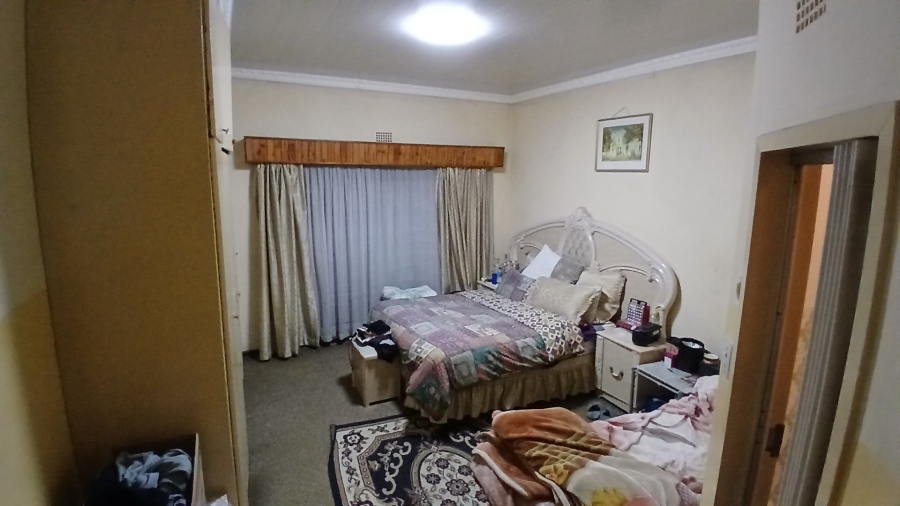 4 Bedroom Property for Sale in Lombardy West Gauteng
