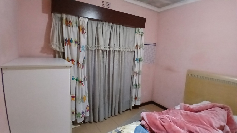 4 Bedroom Property for Sale in Lombardy West Gauteng