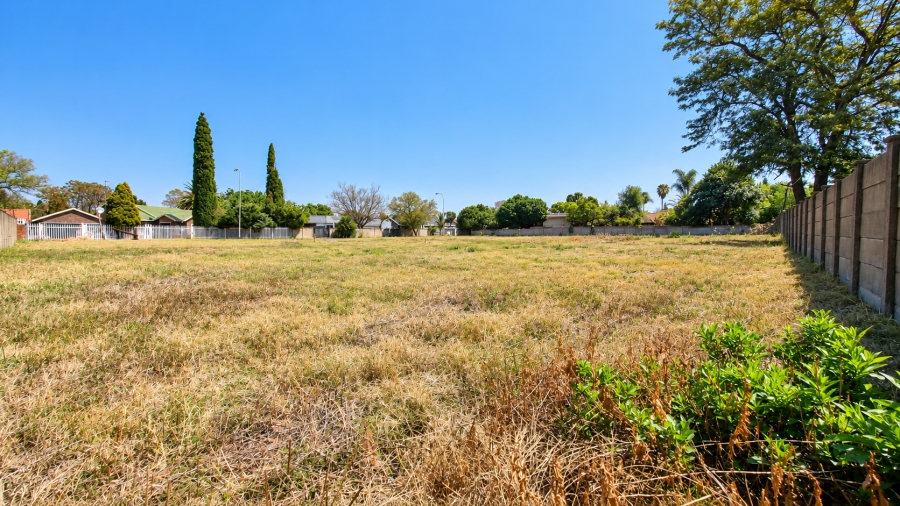 Commercial Property for Sale in Falcon Ridge Gauteng
