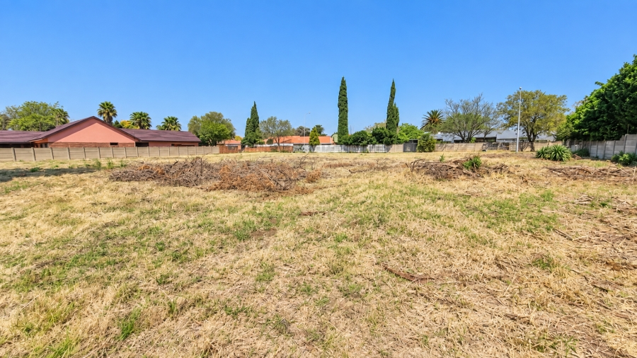 Commercial Property for Sale in Falcon Ridge Gauteng