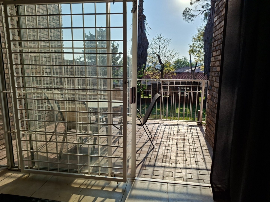  Bedroom Property for Sale in Bramley Park Gauteng