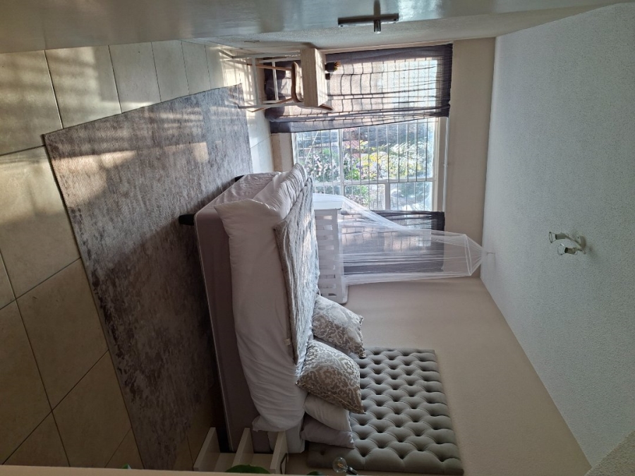  Bedroom Property for Sale in Bramley Park Gauteng