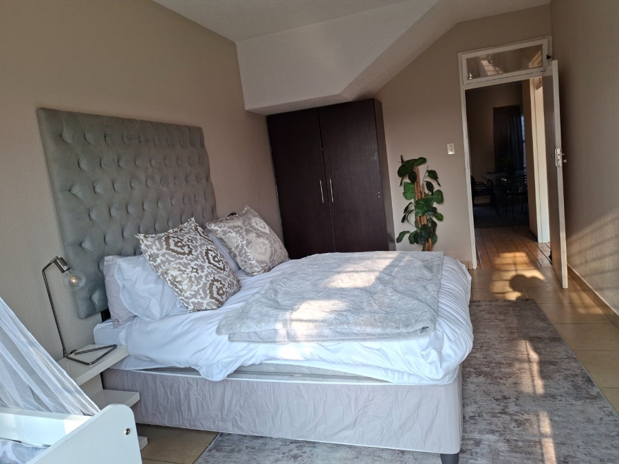  Bedroom Property for Sale in Bramley Park Gauteng