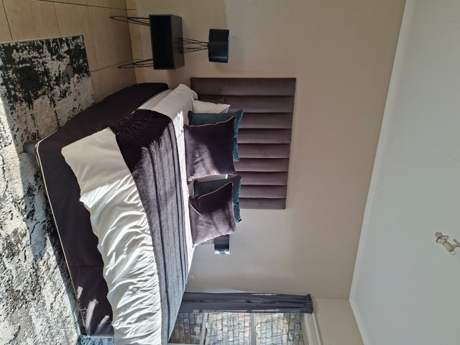  Bedroom Property for Sale in Bramley Park Gauteng