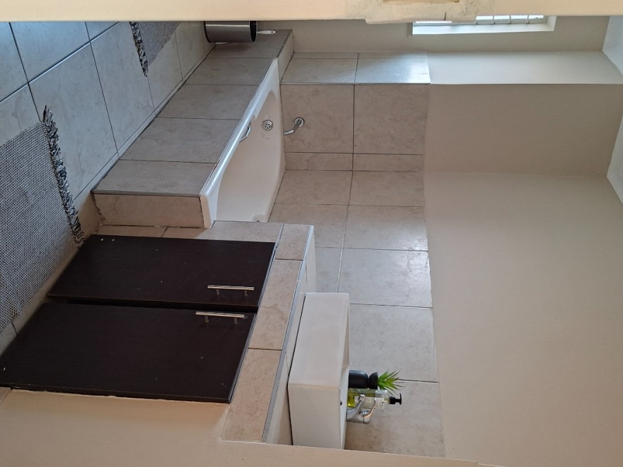  Bedroom Property for Sale in Bramley Park Gauteng