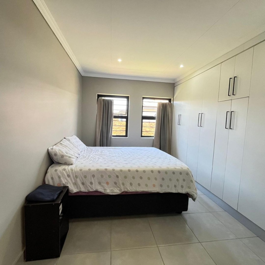 To Let 3 Bedroom Property for Rent in Lion Pride Gauteng