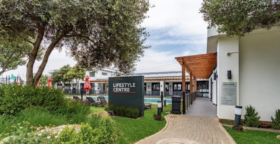 2 Bedroom Property for Sale in Greenstone Ridge Gauteng