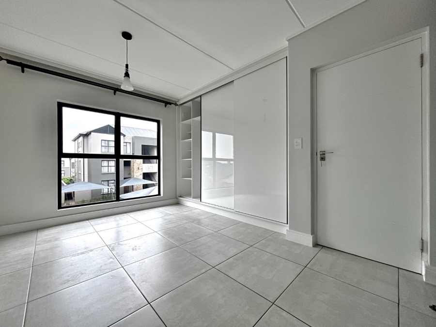 To Let 3 Bedroom Property for Rent in The Polofields Gauteng