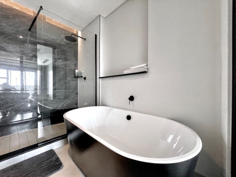 To Let 2 Bedroom Property for Rent in Waterfall Gauteng