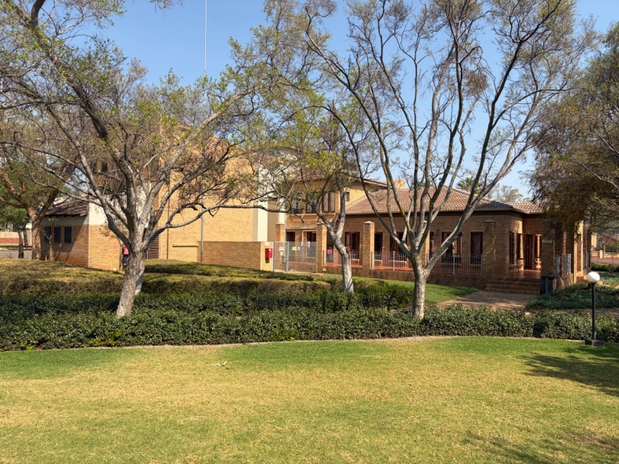 2 Bedroom Property for Sale in Equestria Gauteng