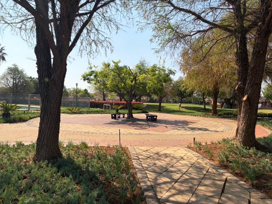 2 Bedroom Property for Sale in Equestria Gauteng