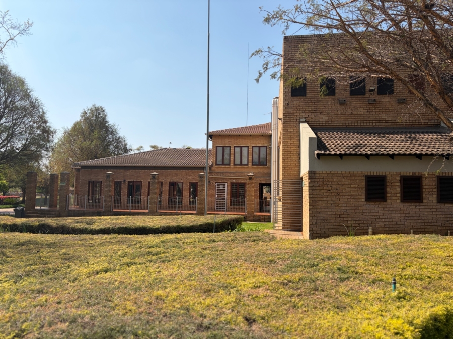 2 Bedroom Property for Sale in Equestria Gauteng