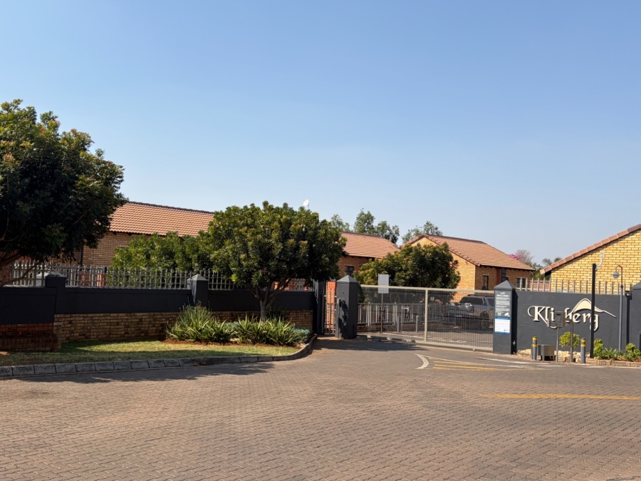 2 Bedroom Property for Sale in Equestria Gauteng