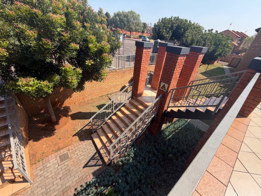 2 Bedroom Property for Sale in Equestria Gauteng