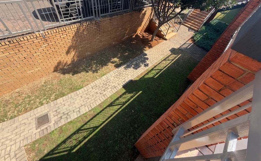 2 Bedroom Property for Sale in Equestria Gauteng