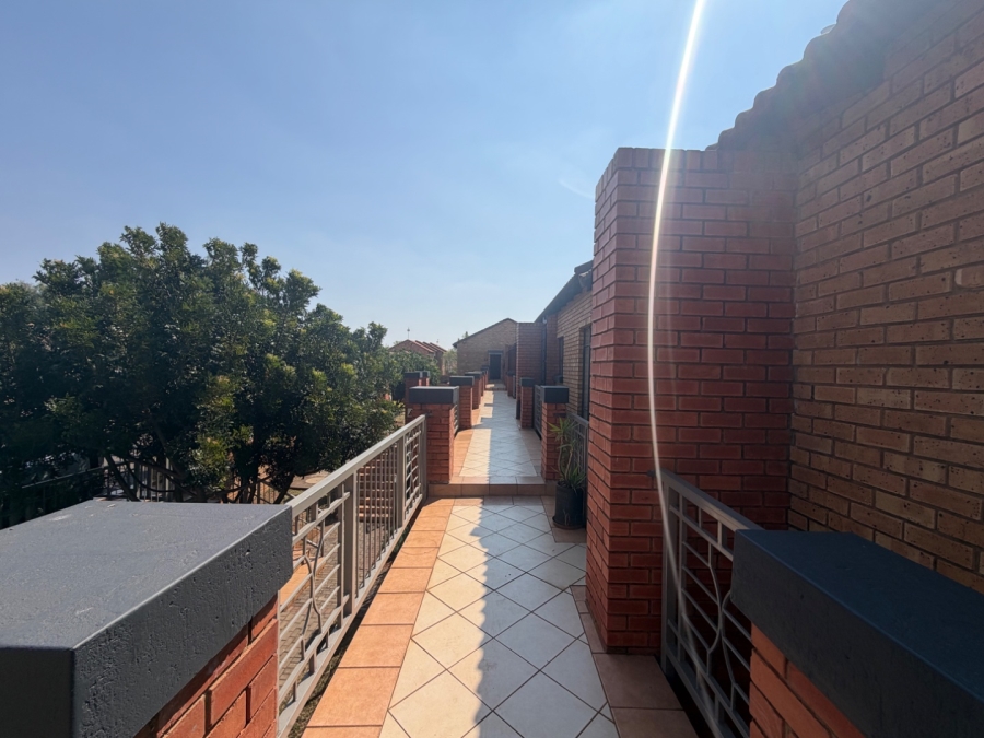 2 Bedroom Property for Sale in Equestria Gauteng