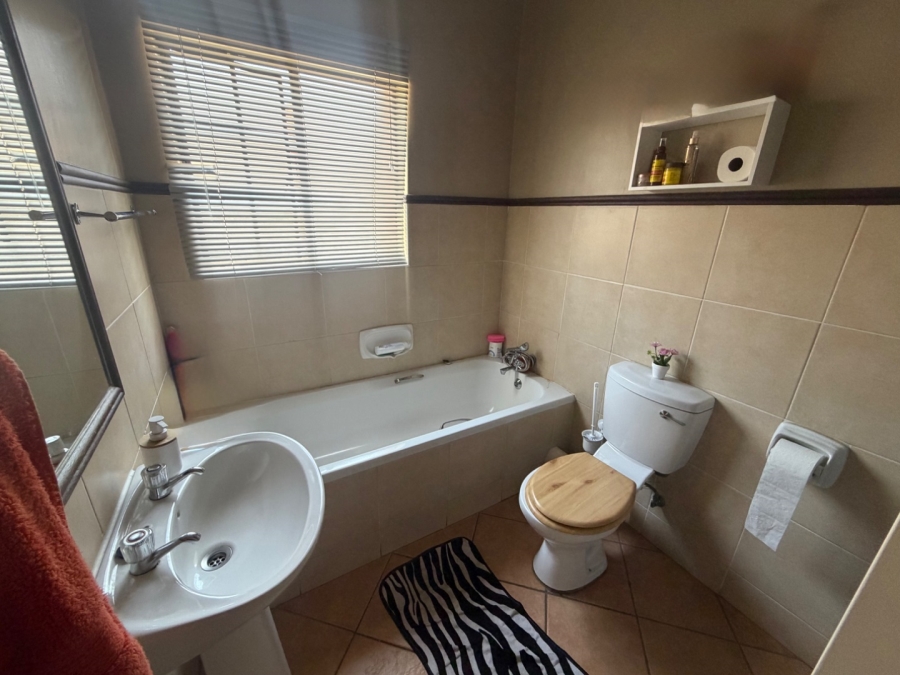 2 Bedroom Property for Sale in Equestria Gauteng