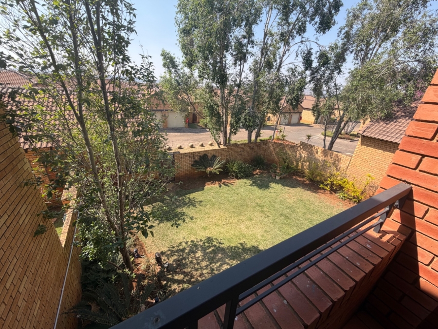2 Bedroom Property for Sale in Equestria Gauteng
