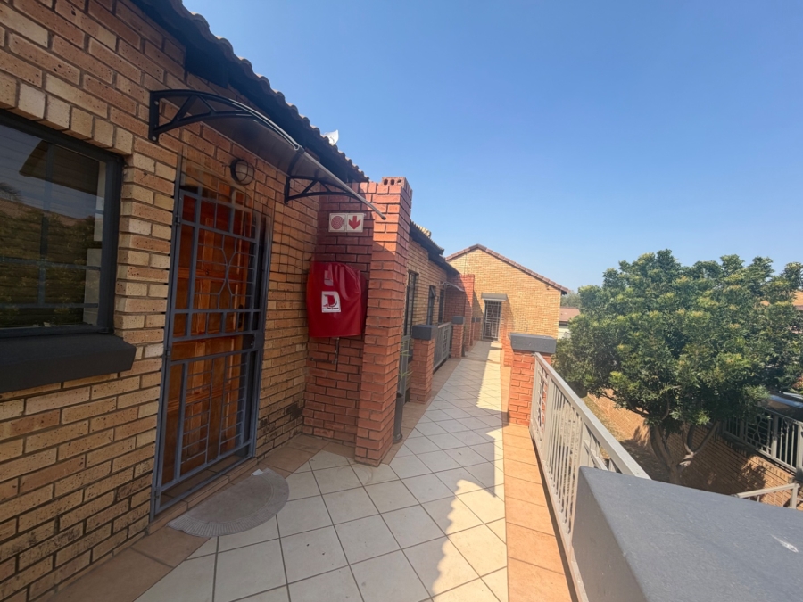 2 Bedroom Property for Sale in Equestria Gauteng