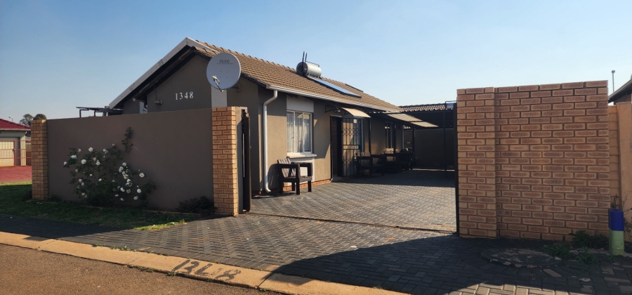 3 Bedroom Property for Sale in Sky City Gauteng