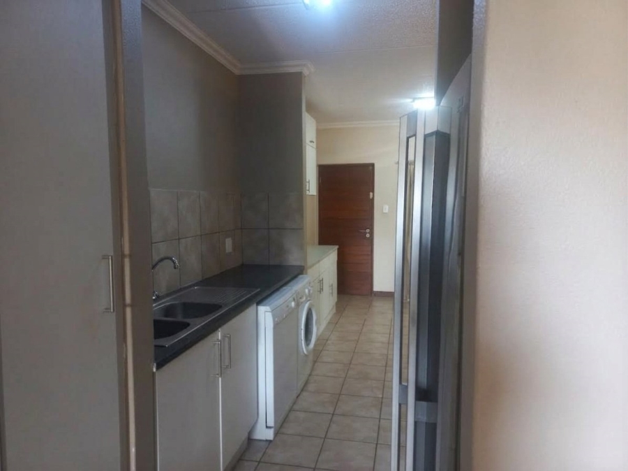 2 Bedroom Property for Sale in Carlswald North Estate Gauteng