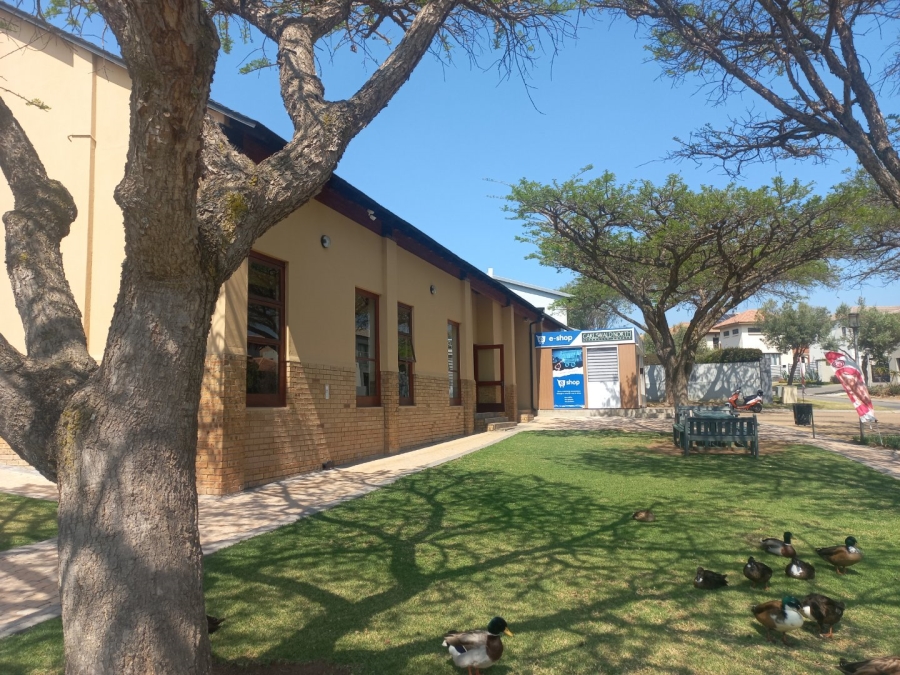2 Bedroom Property for Sale in Carlswald North Estate Gauteng