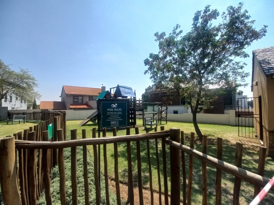 2 Bedroom Property for Sale in Carlswald North Estate Gauteng