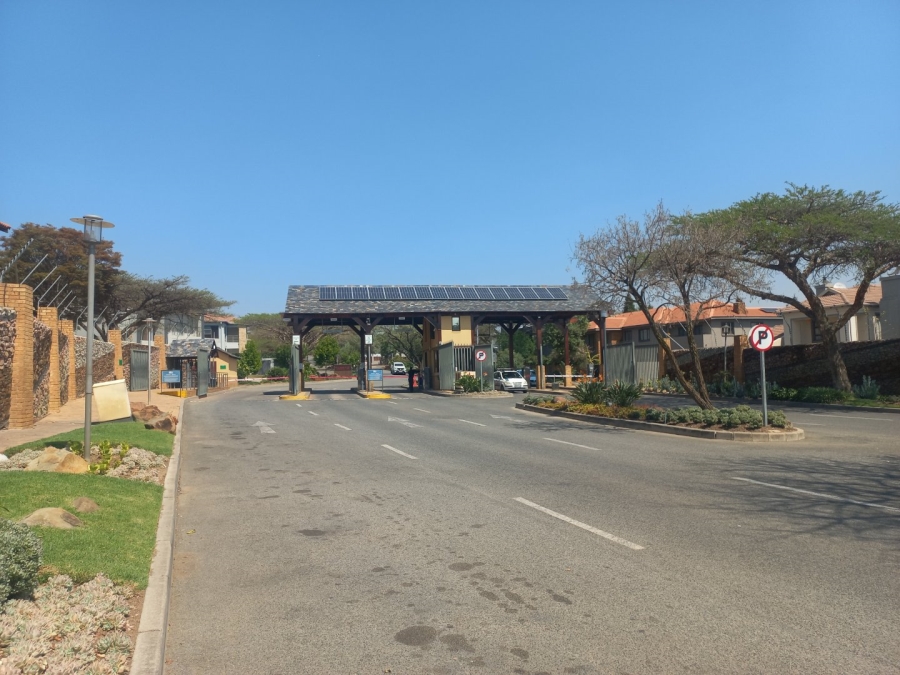 2 Bedroom Property for Sale in Carlswald North Estate Gauteng