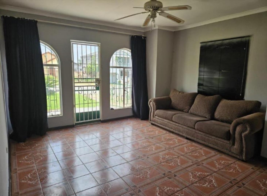 3 Bedroom Property for Sale in Zakariyya Park Gauteng