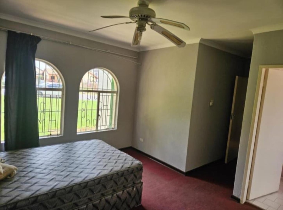 3 Bedroom Property for Sale in Zakariyya Park Gauteng