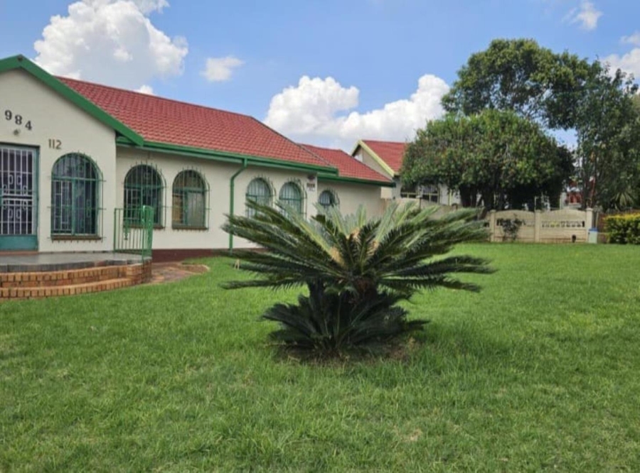 3 Bedroom Property for Sale in Zakariyya Park Gauteng