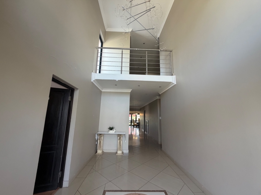 5 Bedroom Property for Sale in Willow Acres Ext 3 Gauteng