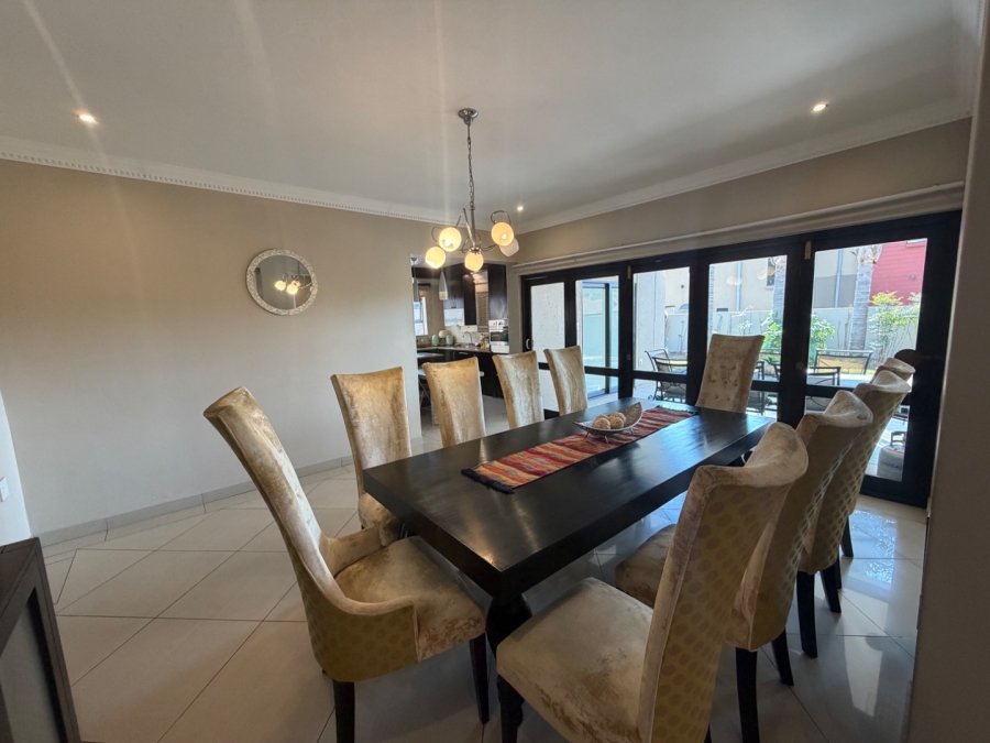 5 Bedroom Property for Sale in Willow Acres Ext 3 Gauteng