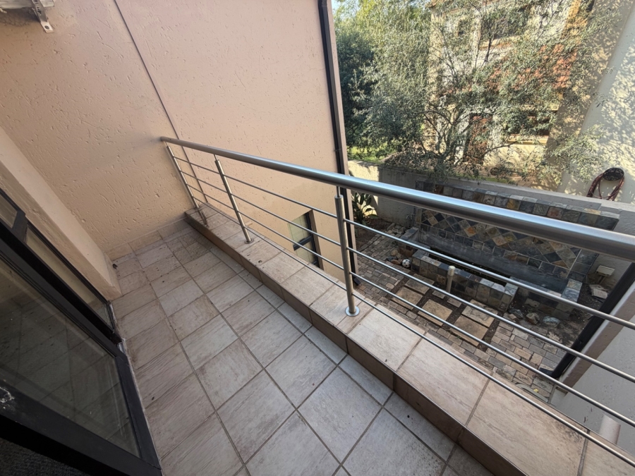 5 Bedroom Property for Sale in Willow Acres Ext 3 Gauteng