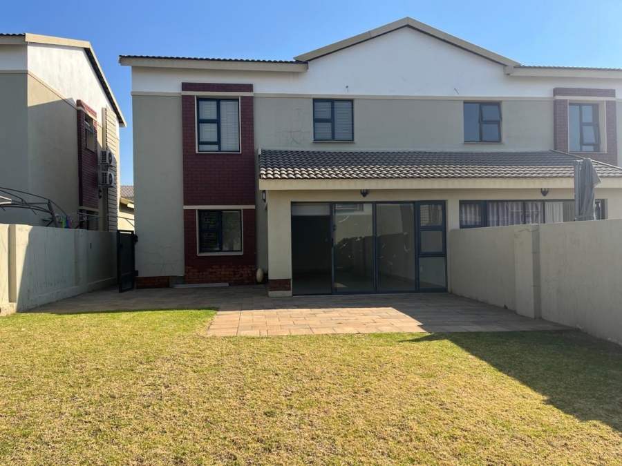 3 Bedroom Property for Sale in Equestria Gauteng