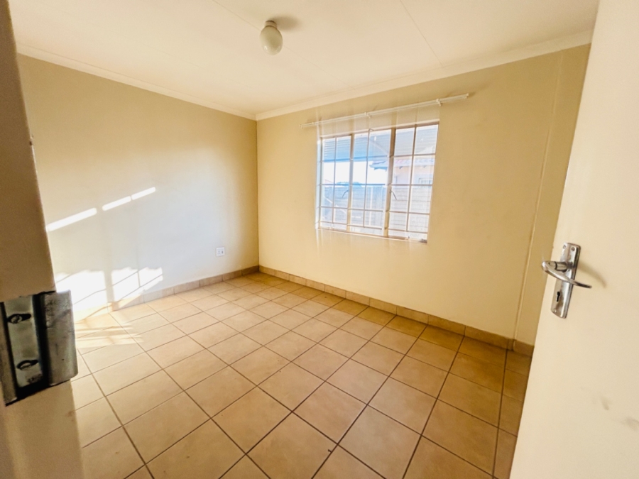 3 Bedroom Property for Sale in Sky City Gauteng