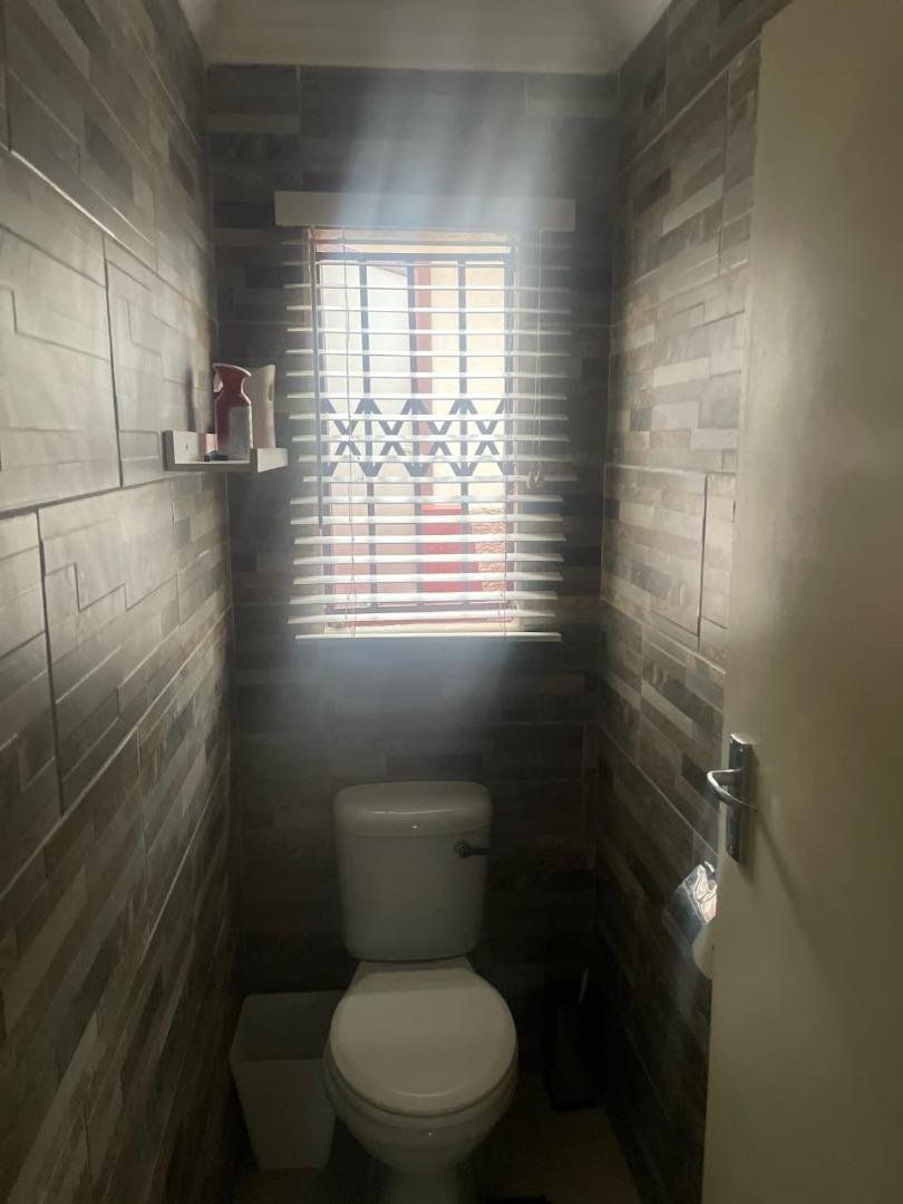 3 Bedroom Property for Sale in Soshanguve YY Gauteng