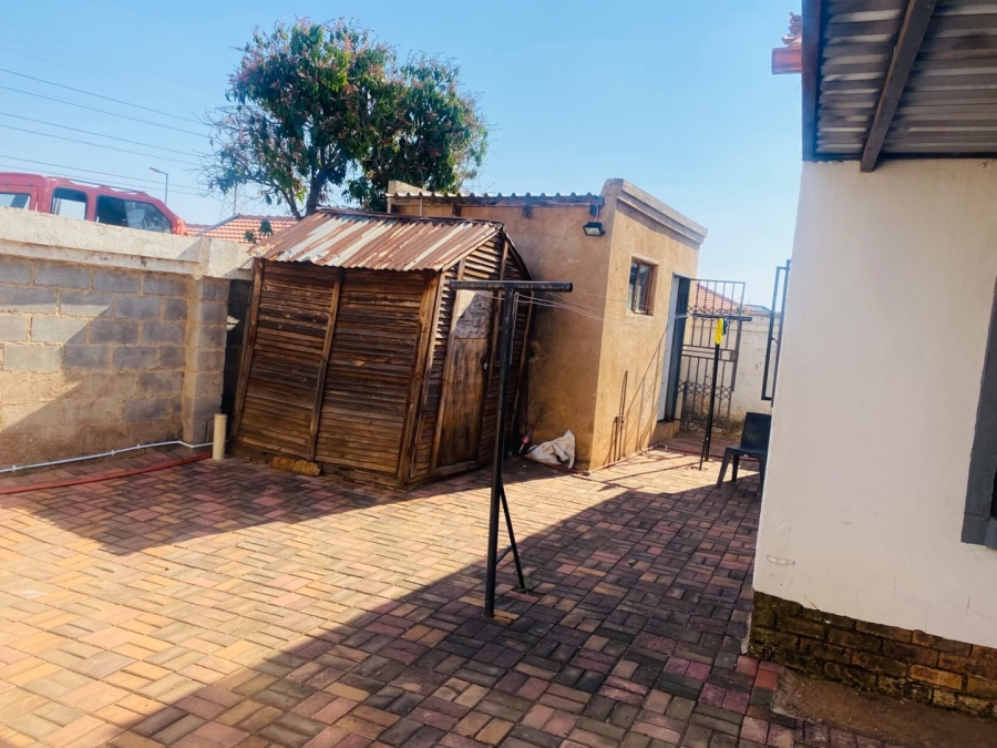 3 Bedroom Property for Sale in Soshanguve VV Gauteng