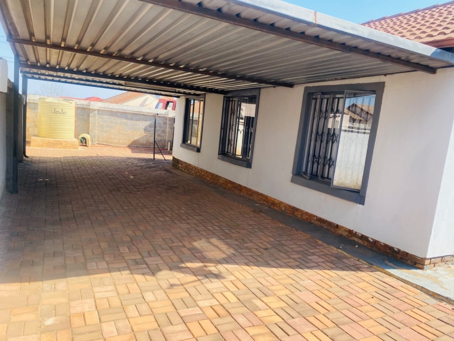 3 Bedroom Property for Sale in Soshanguve VV Gauteng