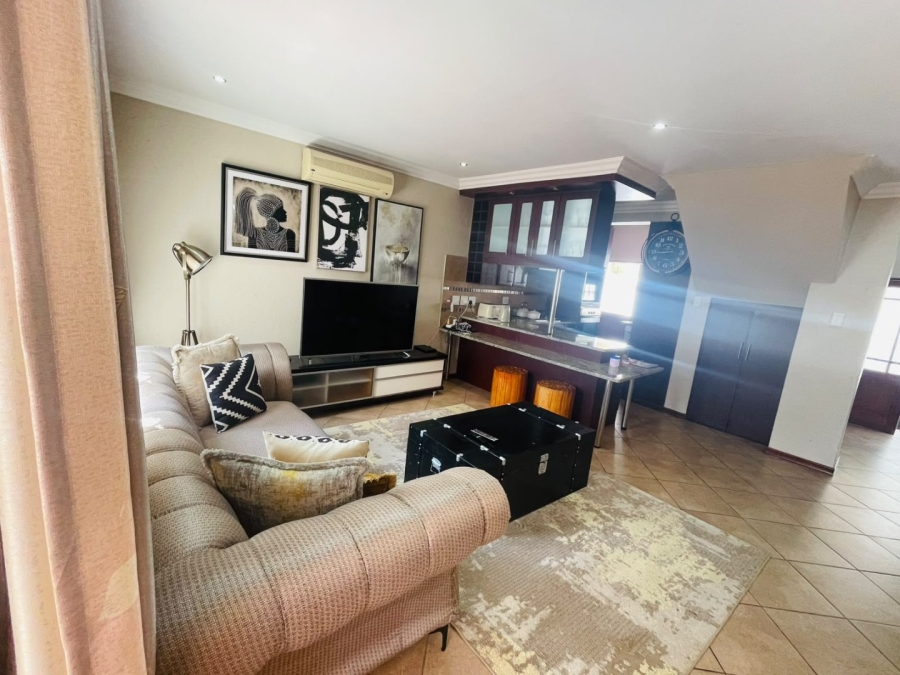 3 Bedroom Property for Sale in Boardwalk Villas Gauteng