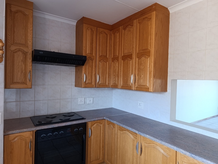  Bedroom Property for Sale in Faerie Glen Gauteng