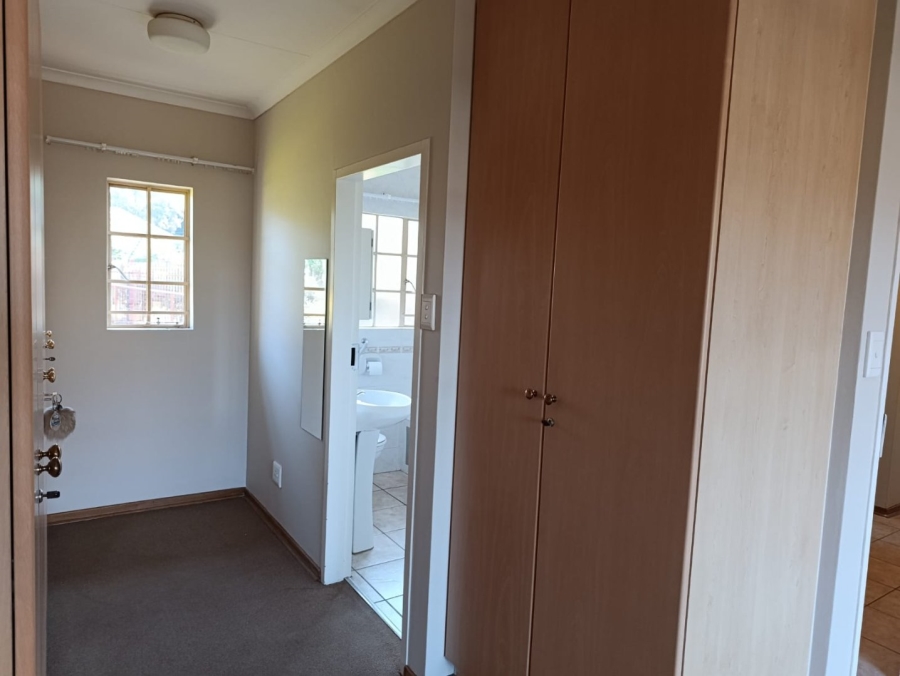  Bedroom Property for Sale in Faerie Glen Gauteng