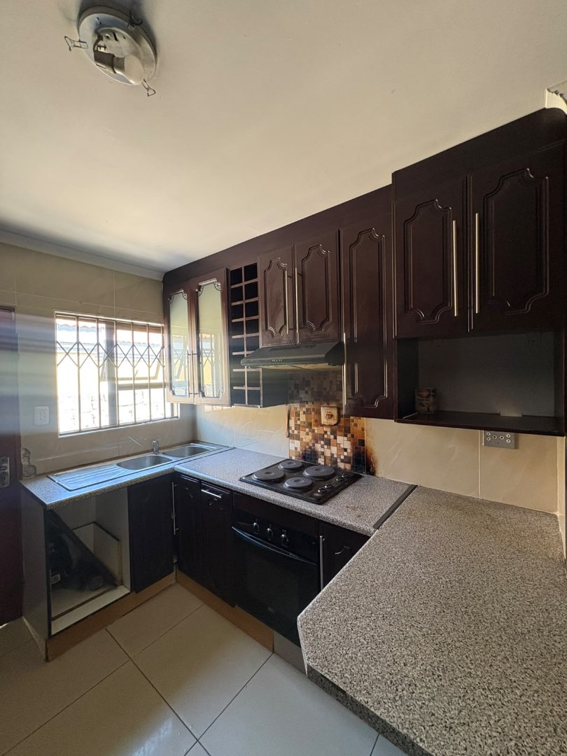 To Let 2 Bedroom Property for Rent in Roodekop Gauteng
